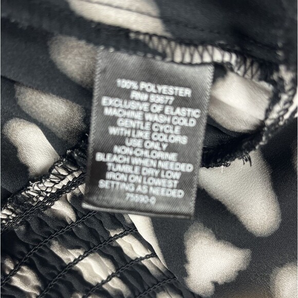 Bold Elements Wrap style Blouse Womens SZ XL Long sleeve Black White Boho Chic - Picture 15 of 16